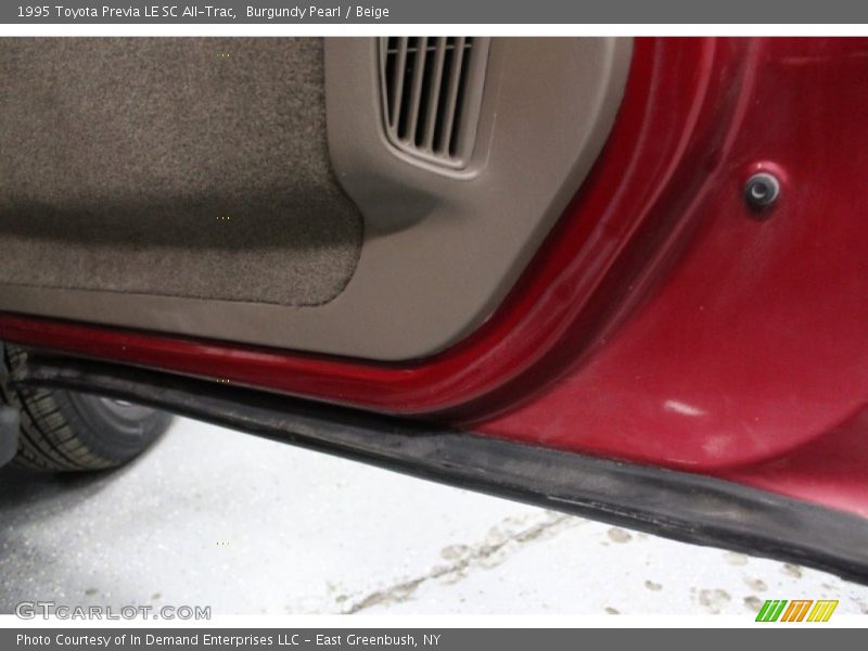 Burgundy Pearl / Beige 1995 Toyota Previa LE SC All-Trac