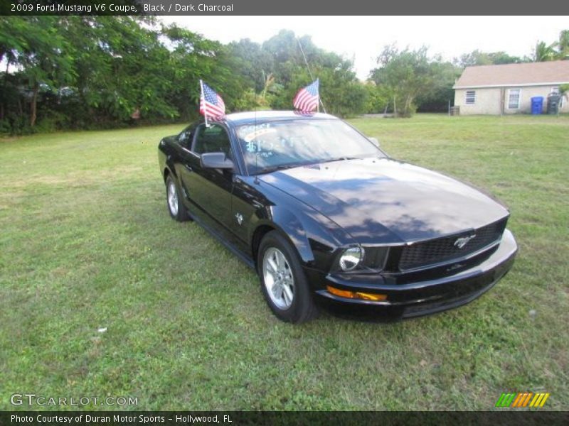 Black / Dark Charcoal 2009 Ford Mustang V6 Coupe