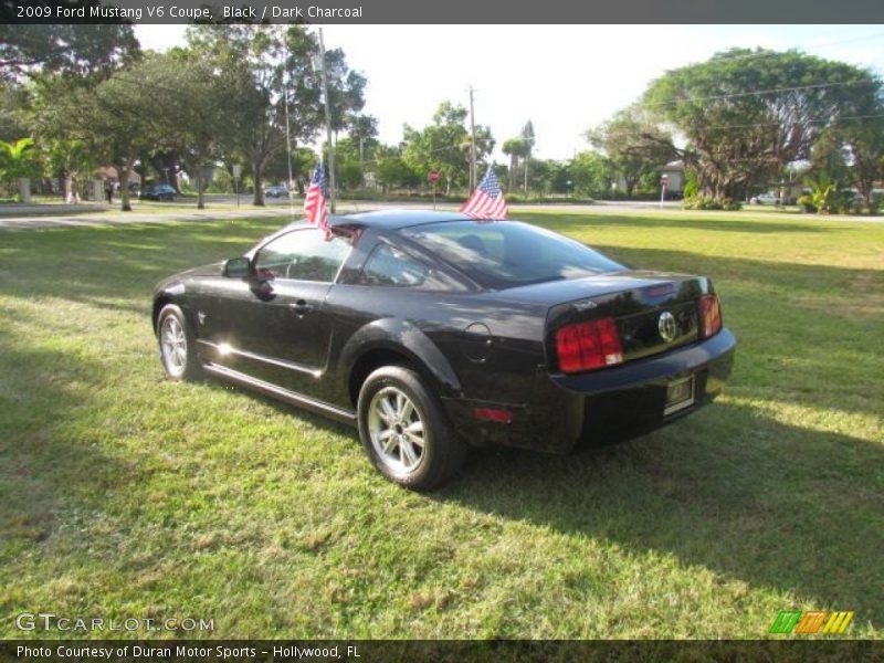 Black / Dark Charcoal 2009 Ford Mustang V6 Coupe