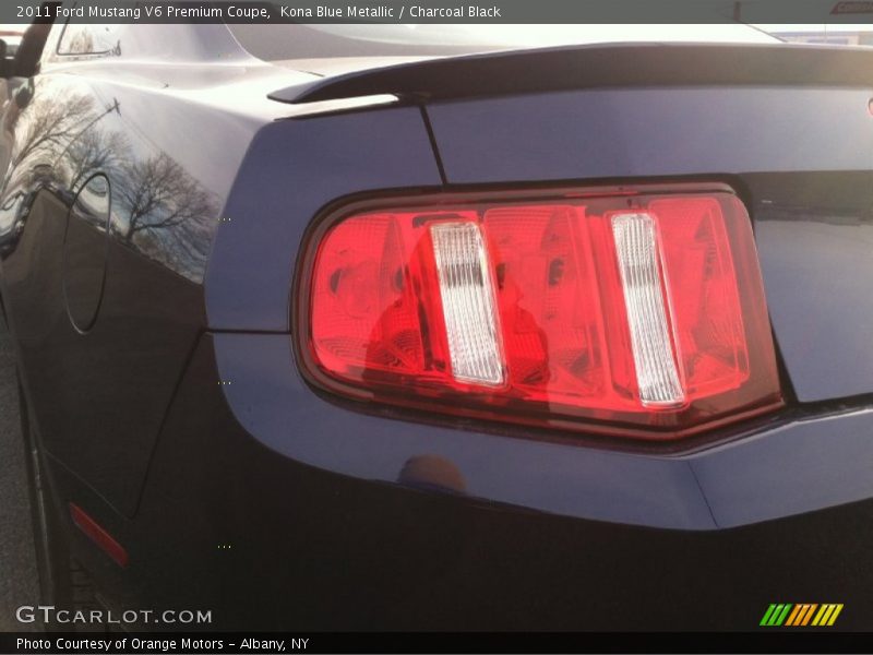 Kona Blue Metallic / Charcoal Black 2011 Ford Mustang V6 Premium Coupe