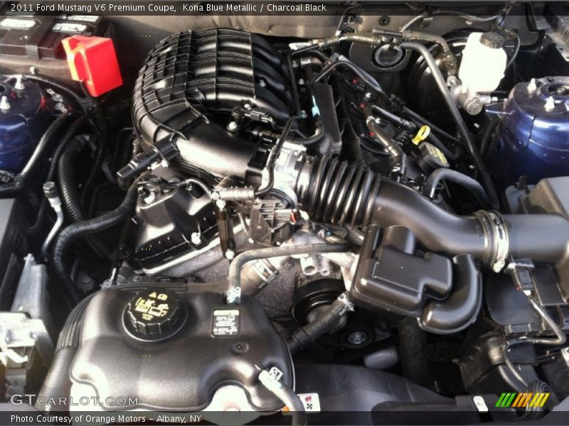 Kona Blue Metallic / Charcoal Black 2011 Ford Mustang V6 Premium Coupe