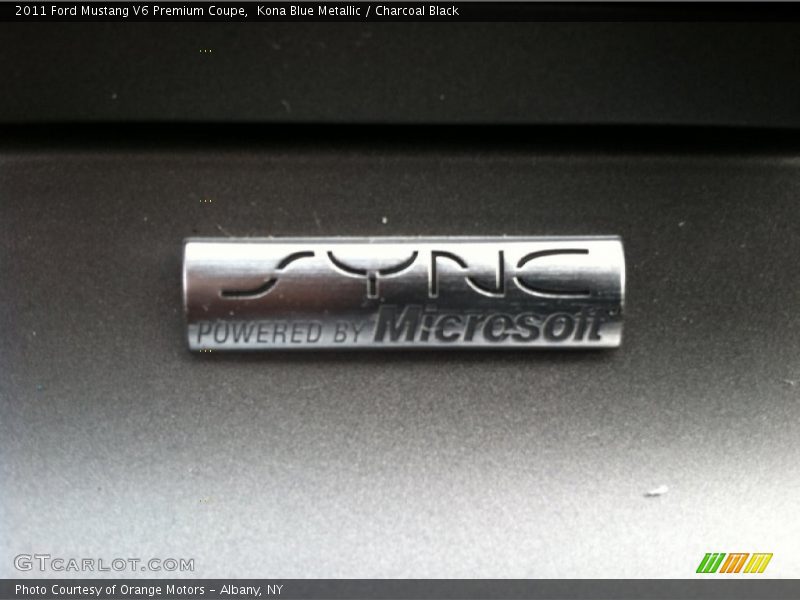 Kona Blue Metallic / Charcoal Black 2011 Ford Mustang V6 Premium Coupe