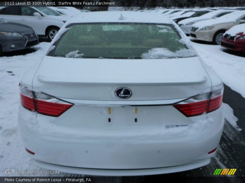 Starfire White Pearl / Parchment 2013 Lexus ES 300h Hybrid