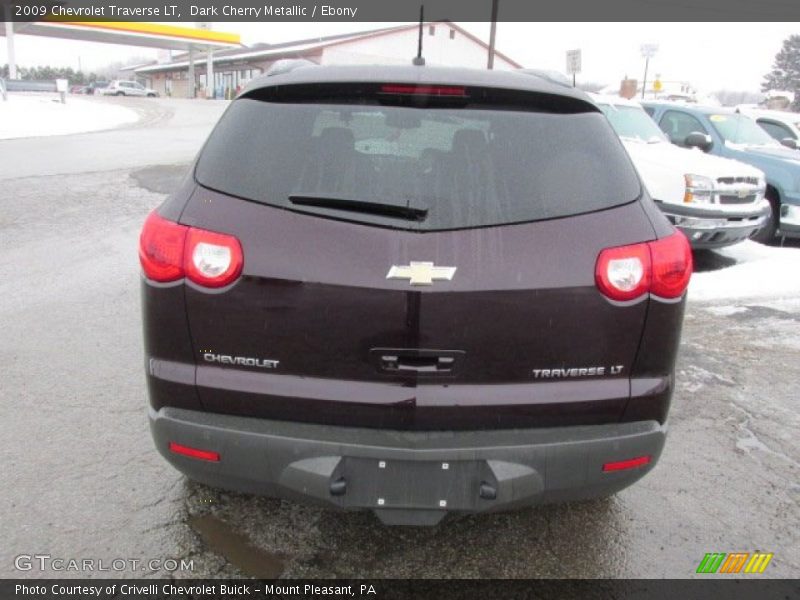 Dark Cherry Metallic / Ebony 2009 Chevrolet Traverse LT
