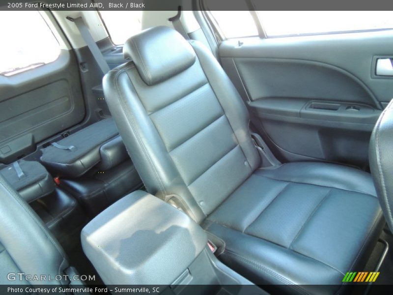 Rear Seat of 2005 Freestyle Limited AWD