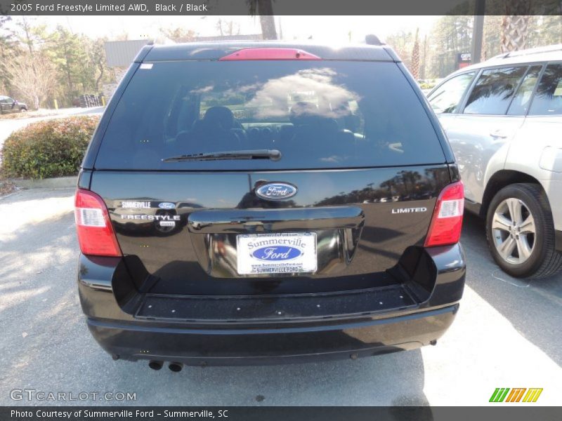 Black / Black 2005 Ford Freestyle Limited AWD
