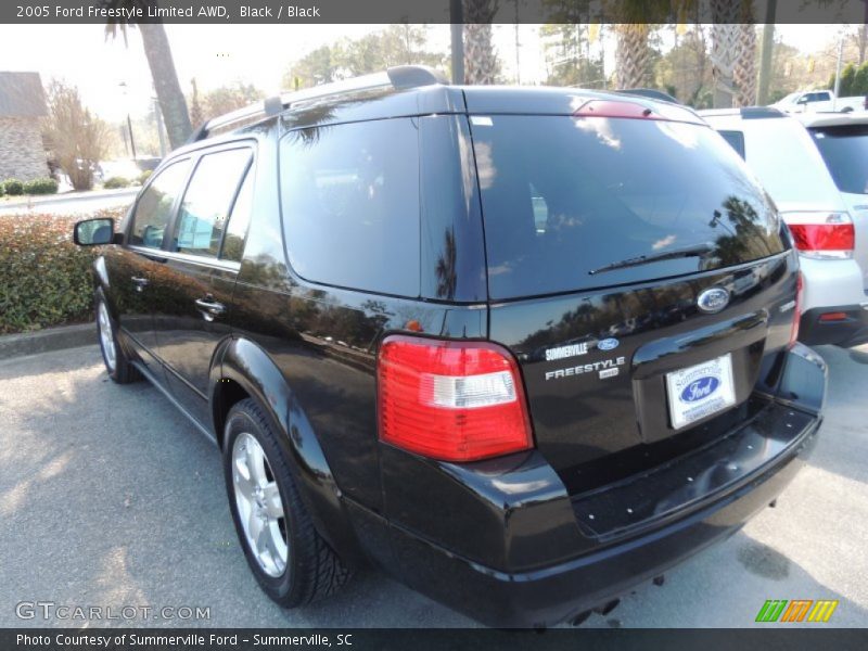 Black / Black 2005 Ford Freestyle Limited AWD