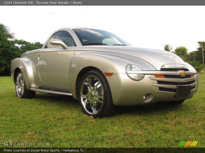 Ricochet Silver Metallic / Ebony 2004 Chevrolet SSR
