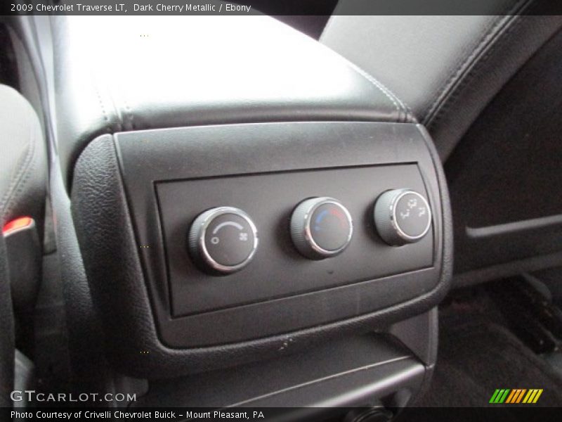 Dark Cherry Metallic / Ebony 2009 Chevrolet Traverse LT