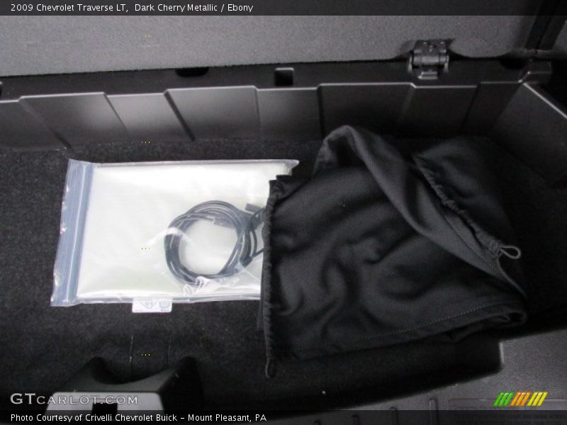 Dark Cherry Metallic / Ebony 2009 Chevrolet Traverse LT