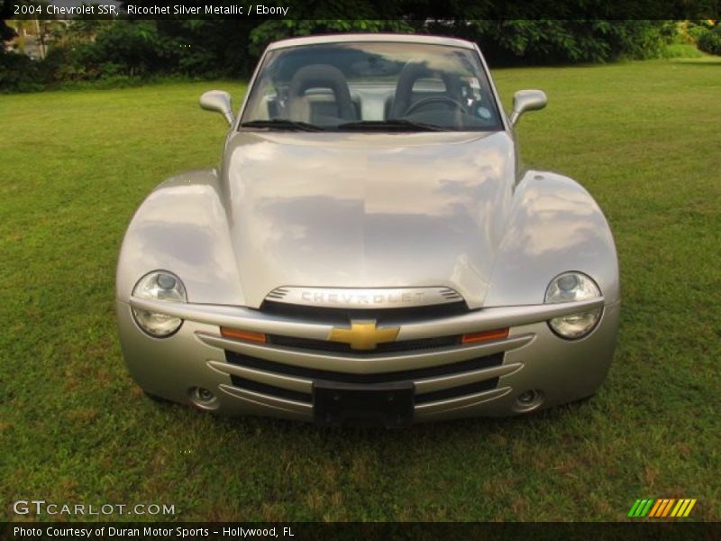 Ricochet Silver Metallic / Ebony 2004 Chevrolet SSR