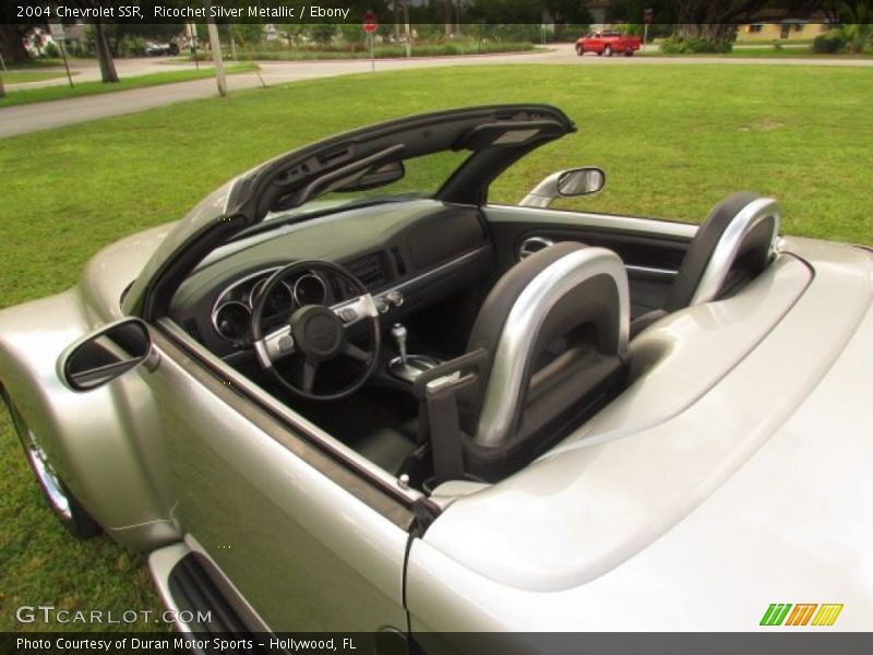 Ricochet Silver Metallic / Ebony 2004 Chevrolet SSR