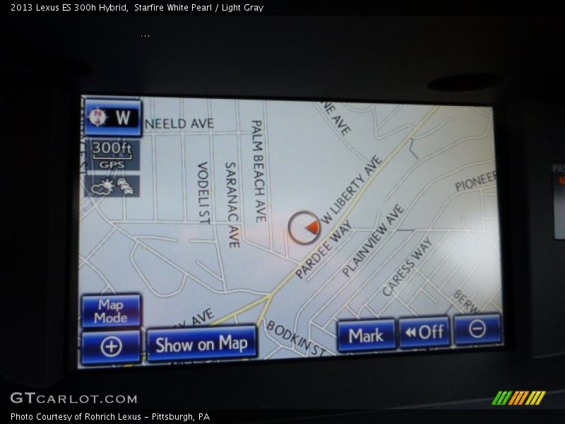 Navigation of 2013 ES 300h Hybrid