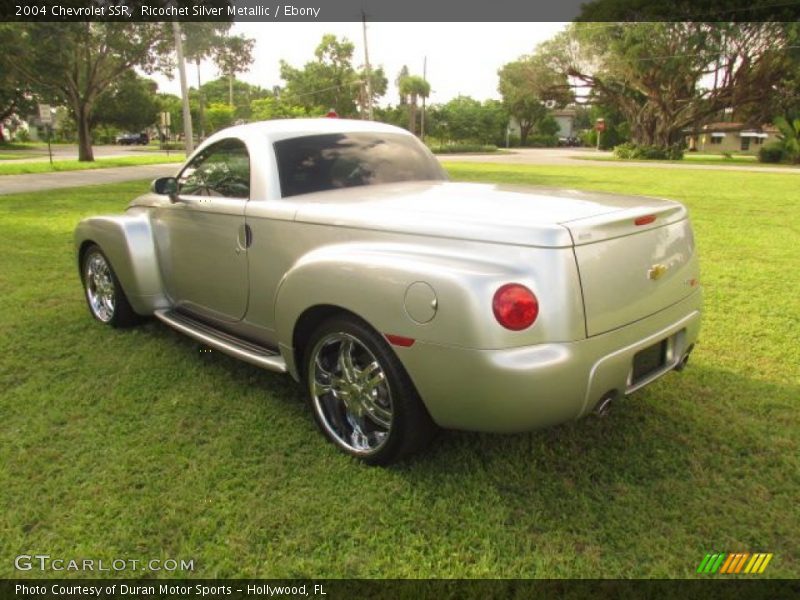 Ricochet Silver Metallic / Ebony 2004 Chevrolet SSR