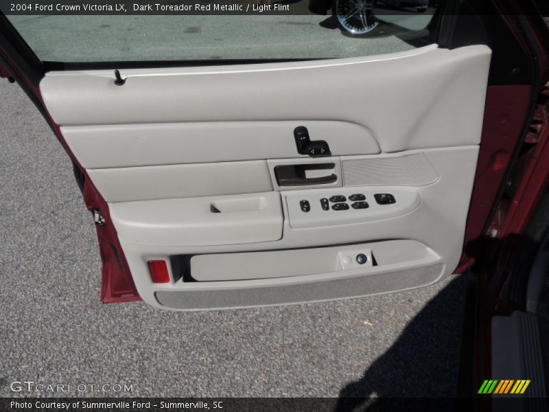 Dark Toreador Red Metallic / Light Flint 2004 Ford Crown Victoria LX