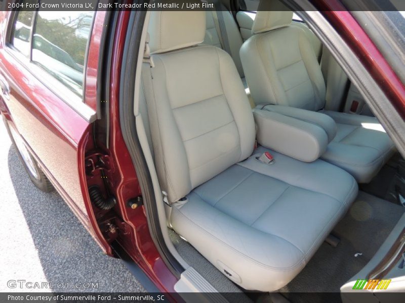 Dark Toreador Red Metallic / Light Flint 2004 Ford Crown Victoria LX