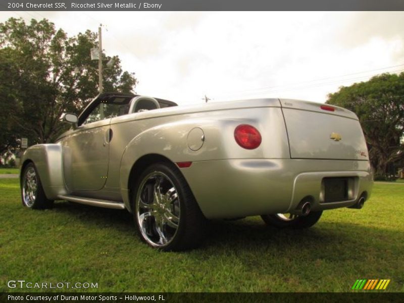 Ricochet Silver Metallic / Ebony 2004 Chevrolet SSR