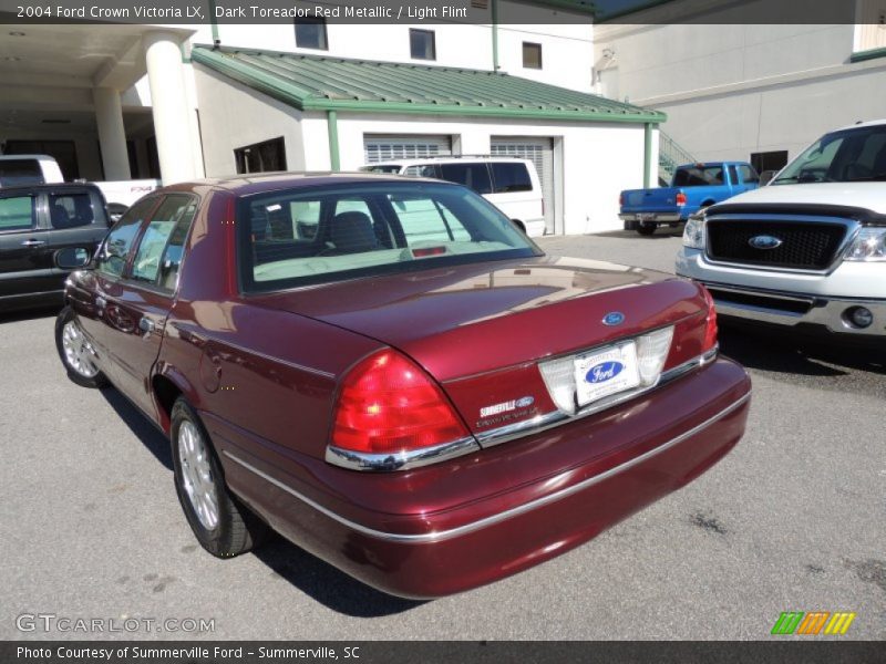 Dark Toreador Red Metallic / Light Flint 2004 Ford Crown Victoria LX