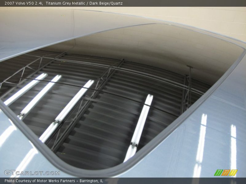 Titanium Grey Metallic / Dark Beige/Quartz 2007 Volvo V50 2.4i