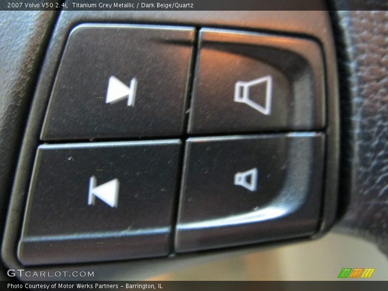 Titanium Grey Metallic / Dark Beige/Quartz 2007 Volvo V50 2.4i