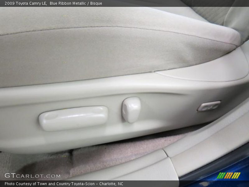 Blue Ribbon Metallic / Bisque 2009 Toyota Camry LE