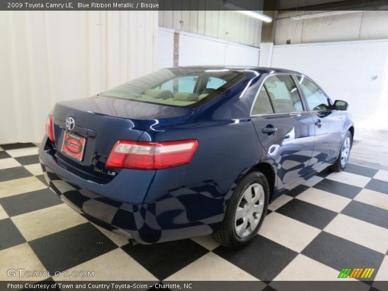 Blue Ribbon Metallic / Bisque 2009 Toyota Camry LE