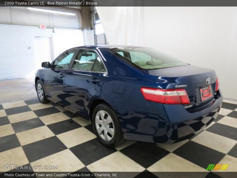 Blue Ribbon Metallic / Bisque 2009 Toyota Camry LE