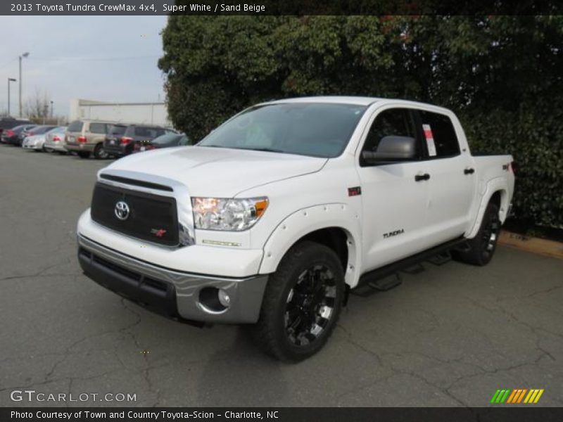 Super White / Sand Beige 2013 Toyota Tundra CrewMax 4x4