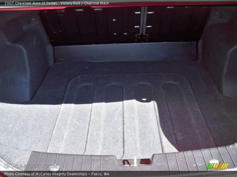 Victory Red / Charcoal Black 2007 Chevrolet Aveo LS Sedan