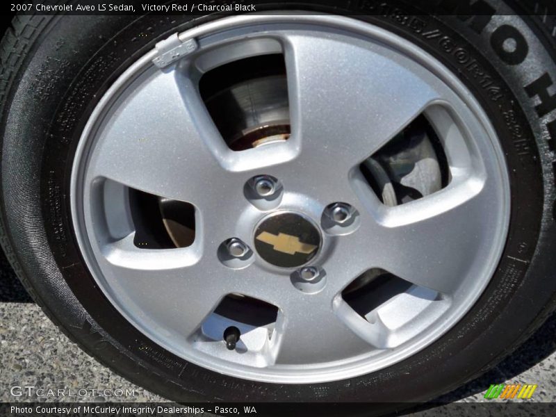 Victory Red / Charcoal Black 2007 Chevrolet Aveo LS Sedan