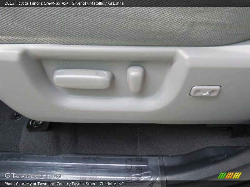 Silver Sky Metallic / Graphite 2013 Toyota Tundra CrewMax 4x4