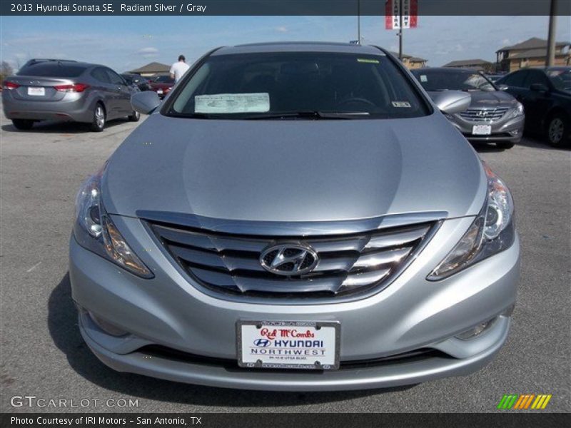 Radiant Silver / Gray 2013 Hyundai Sonata SE