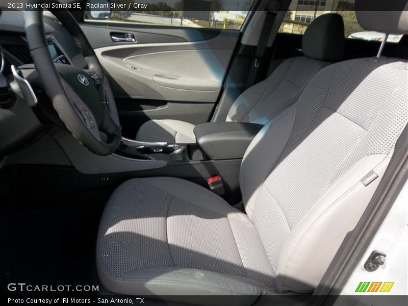 Radiant Silver / Gray 2013 Hyundai Sonata SE