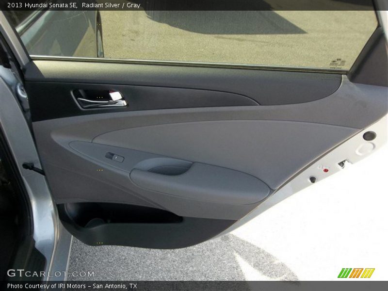 Radiant Silver / Gray 2013 Hyundai Sonata SE