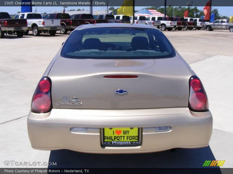 Sandstone Metallic / Ebony 2005 Chevrolet Monte Carlo LS