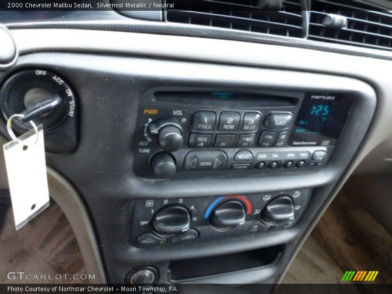 Silvermist Metallic / Neutral 2000 Chevrolet Malibu Sedan