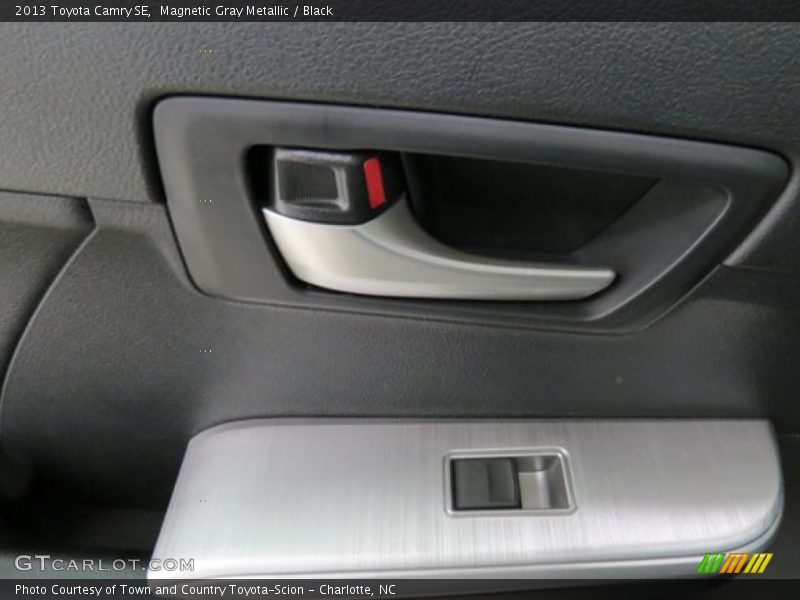 Magnetic Gray Metallic / Black 2013 Toyota Camry SE