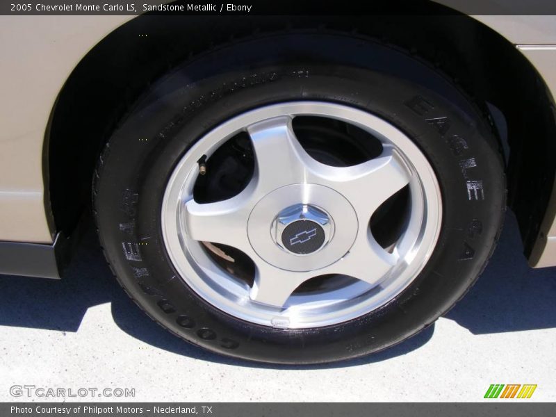 Sandstone Metallic / Ebony 2005 Chevrolet Monte Carlo LS