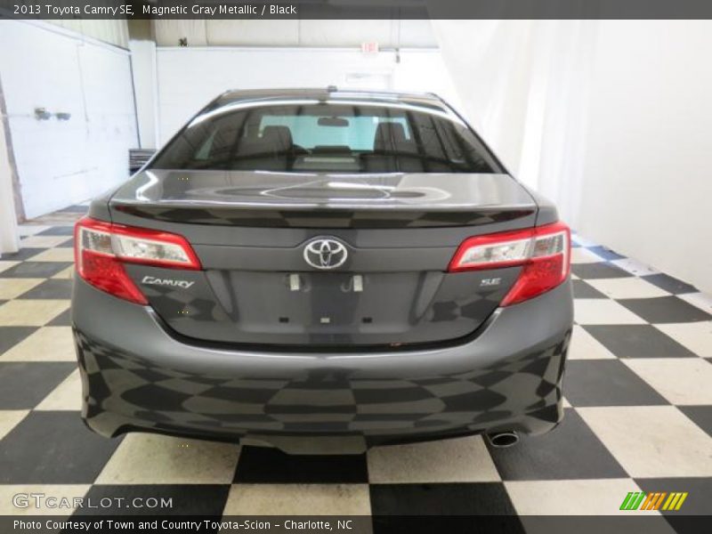 Magnetic Gray Metallic / Black 2013 Toyota Camry SE