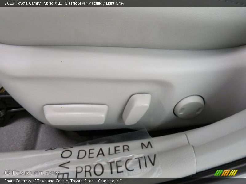 Classic Silver Metallic / Light Gray 2013 Toyota Camry Hybrid XLE