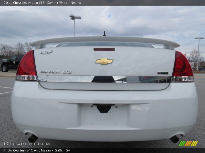Summit White / Neutral 2011 Chevrolet Impala LTZ