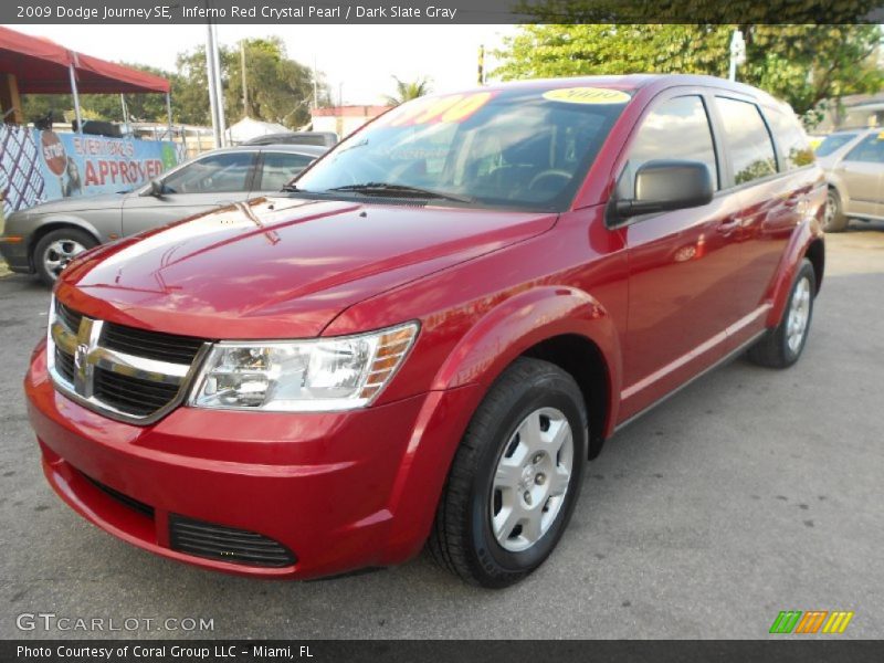 Front 3/4 View of 2009 Journey SE