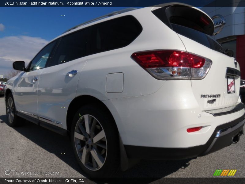Moonlight White / Almond 2013 Nissan Pathfinder Platinum