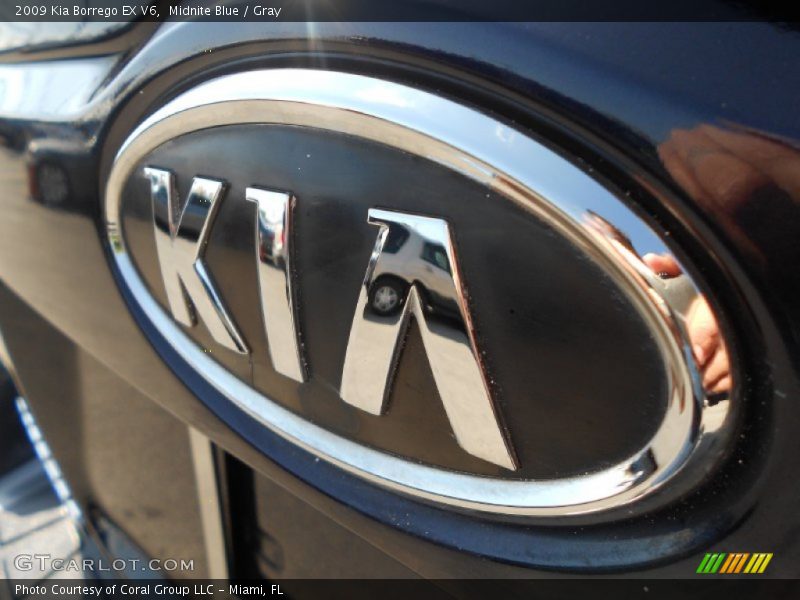 Midnite Blue / Gray 2009 Kia Borrego EX V6