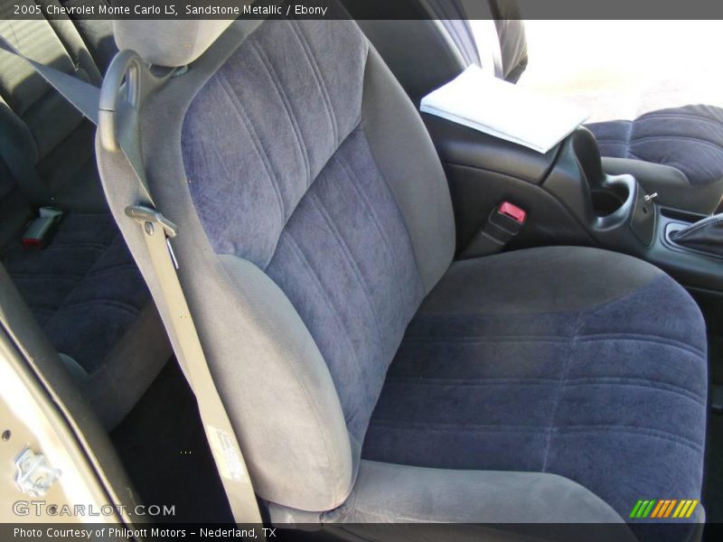 Sandstone Metallic / Ebony 2005 Chevrolet Monte Carlo LS