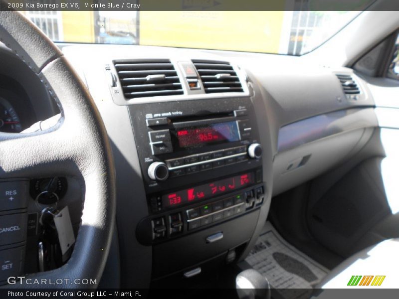 Midnite Blue / Gray 2009 Kia Borrego EX V6