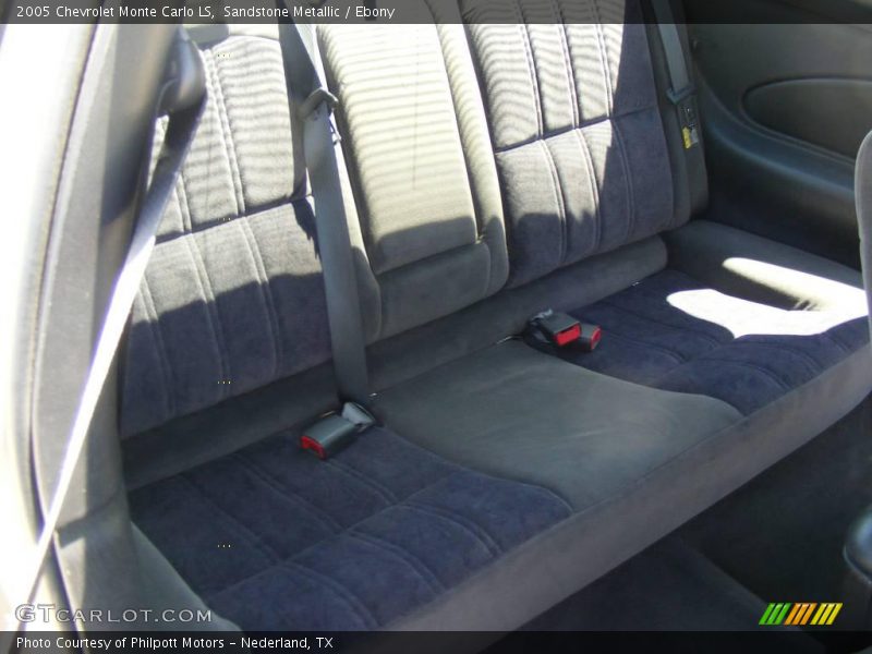 Sandstone Metallic / Ebony 2005 Chevrolet Monte Carlo LS