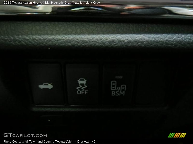 Magnetic Gray Metallic / Light Gray 2013 Toyota Avalon Hybrid XLE