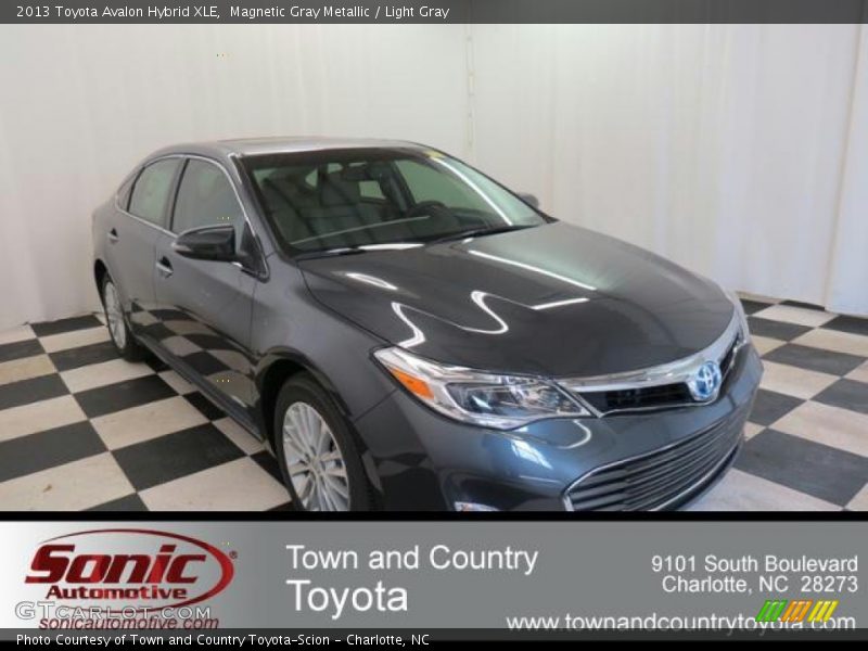 Magnetic Gray Metallic / Light Gray 2013 Toyota Avalon Hybrid XLE