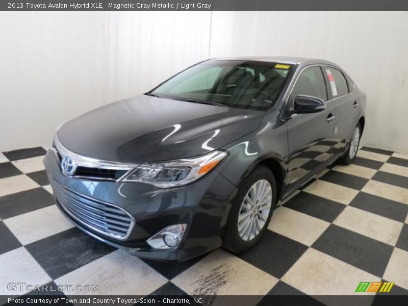 Magnetic Gray Metallic / Light Gray 2013 Toyota Avalon Hybrid XLE